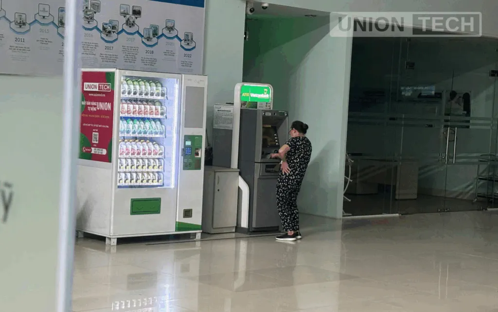 Máy bán hàng tự động Union